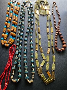 Vintage 5pc Mixed Necklace Bundle Set in Turquoise, Gold, Brown and Red